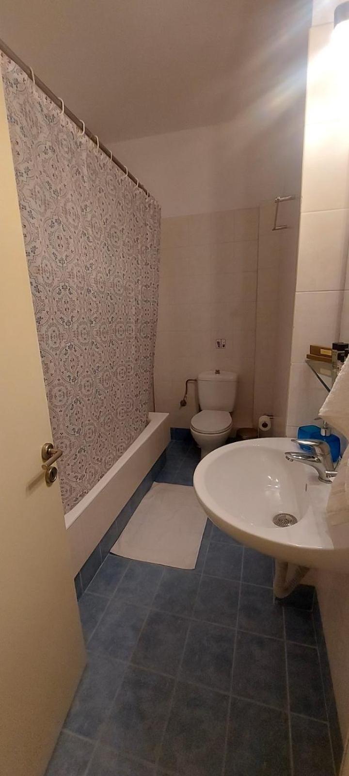Central Comfy Home 卡拉马塔 外观 照片